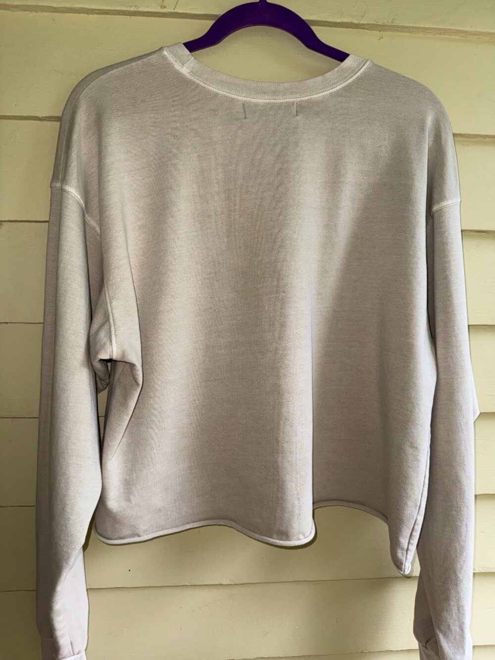 GIRL DANGEROUS Stay Wild Cropped Sweatshirt - Picture 5 of 6